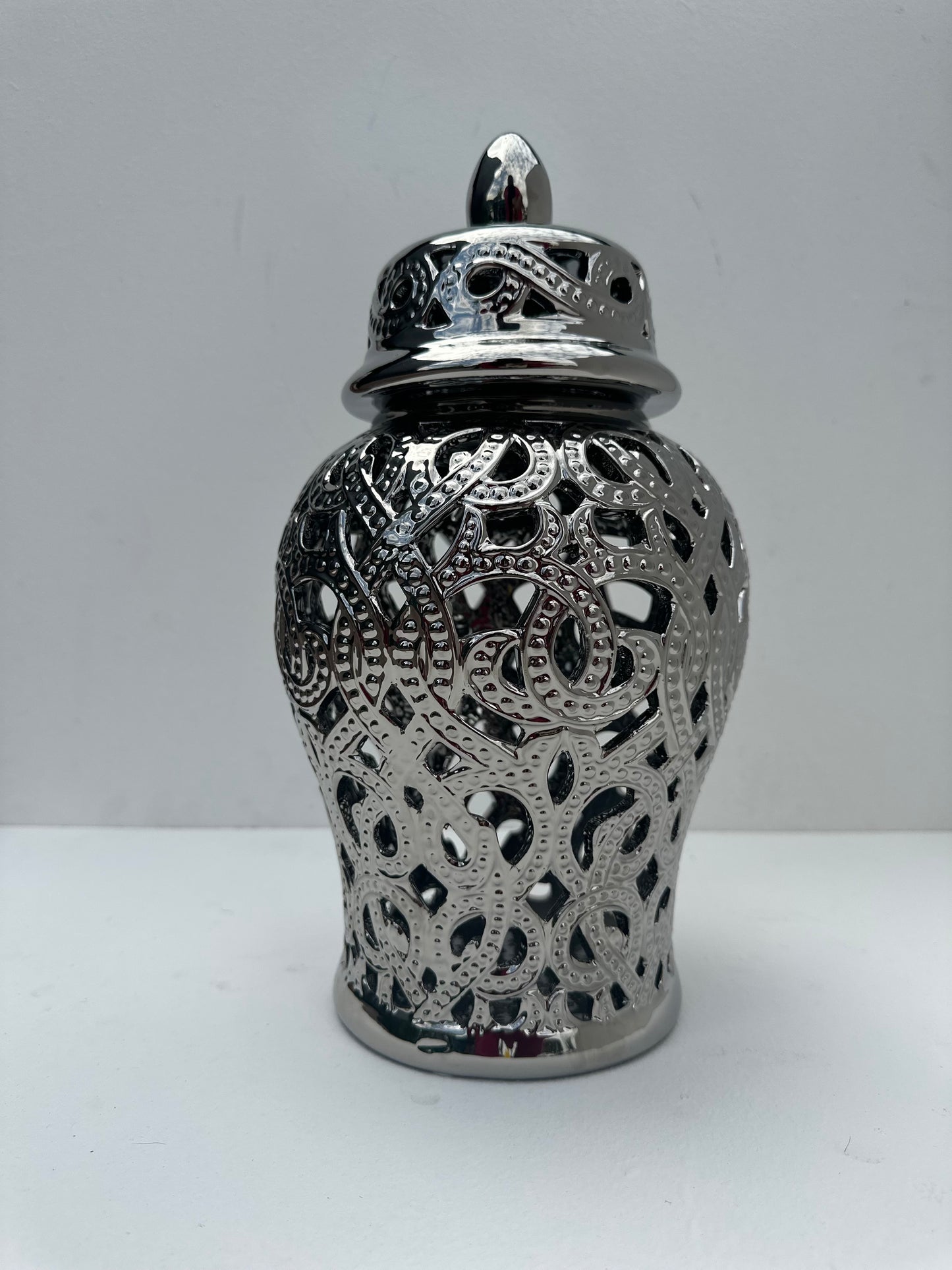 Silver perforated ginger jar (Medium)