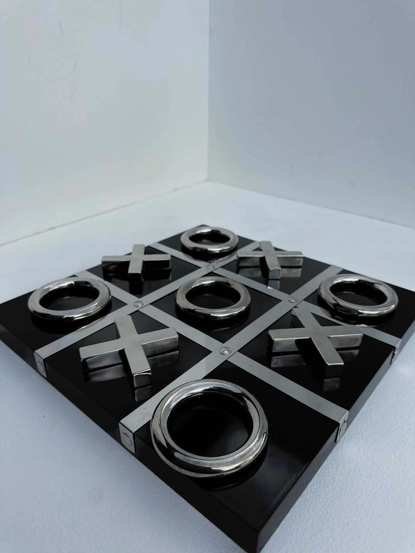 X AND O ornament