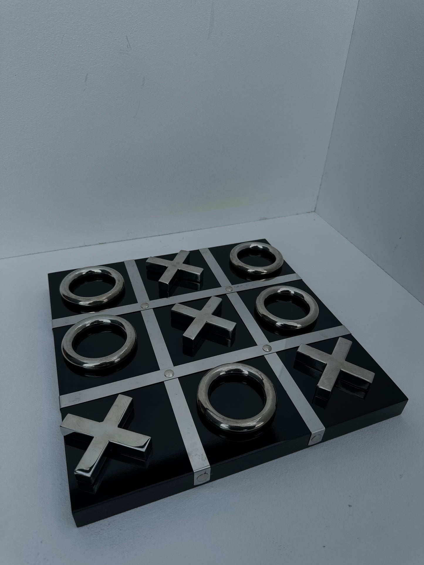 X AND O ornament