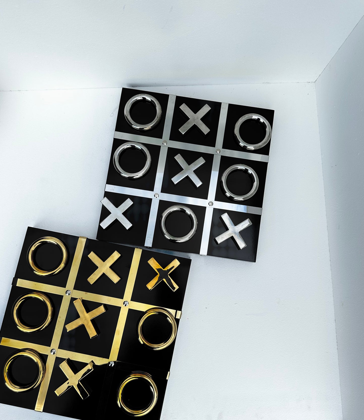 X AND O ornament