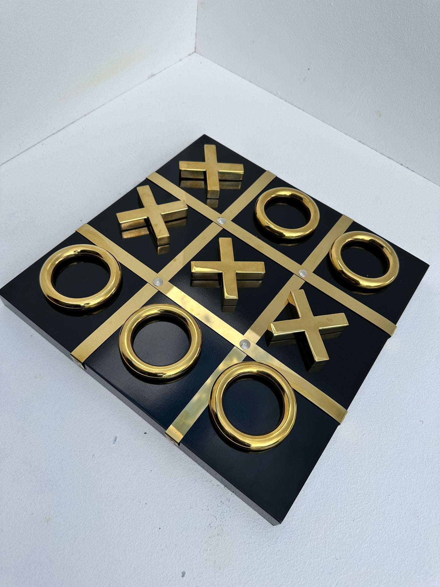 X AND O ornament